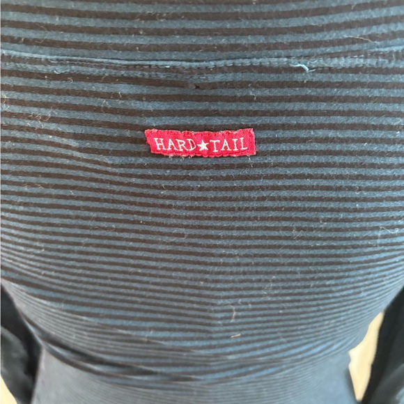 Hard Tail | Black & Blue Striped off the shoulder tee | sz Med | Very Good cond - Picture 5 of 7